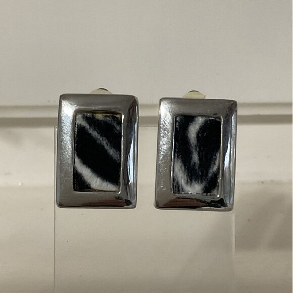 Vintage Silver Tone Rectangular Zebra Pony Hair Inlay Clip On Earrings - Picture 1 of 3